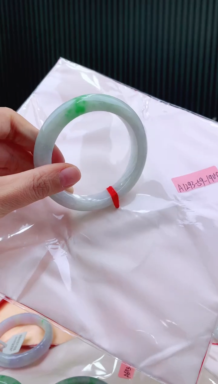 未镶嵌手镯翡翠59