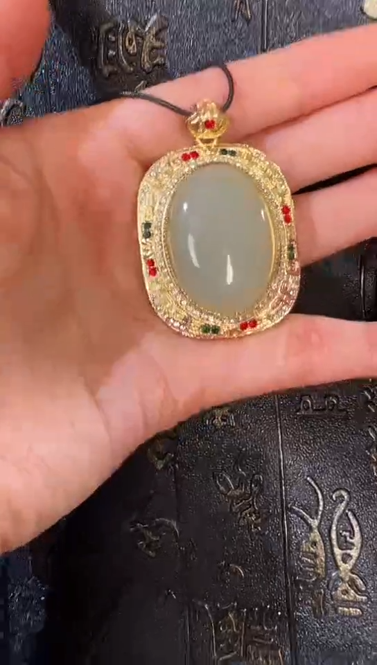 和田玉未镶嵌颈饰111111111