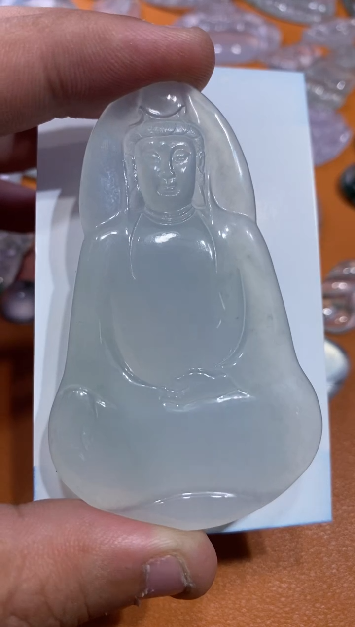 【闪购商品】翡翠颈饰未镶嵌观音7800