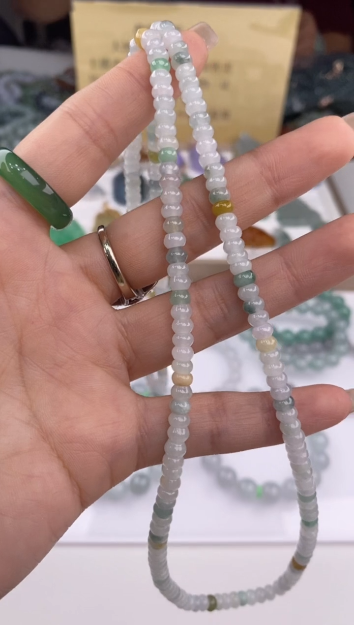 翡翠未镶嵌颈饰37066多样性发一件