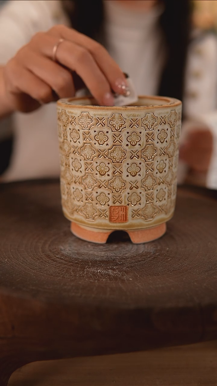 【闪购商品】红陶2-22-666默认有瑕口7.5