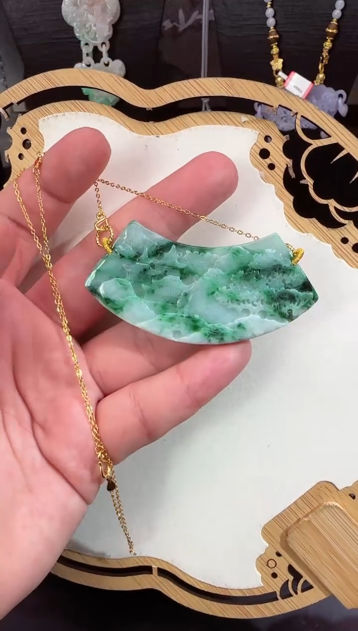 【闪购商品】翡翠颈饰未镶嵌拍照