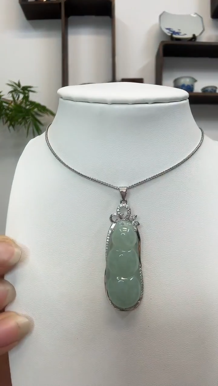 吊坠(赠链)银S925镶嵌翡翠福豆