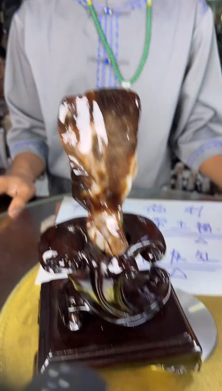 未镶嵌珠宝奇石硅化玉缅甸天然树化玉摆件