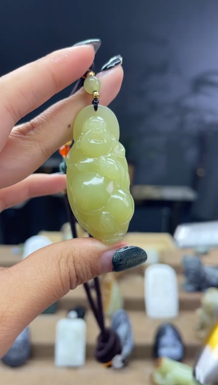 颈饰未镶嵌和田玉1