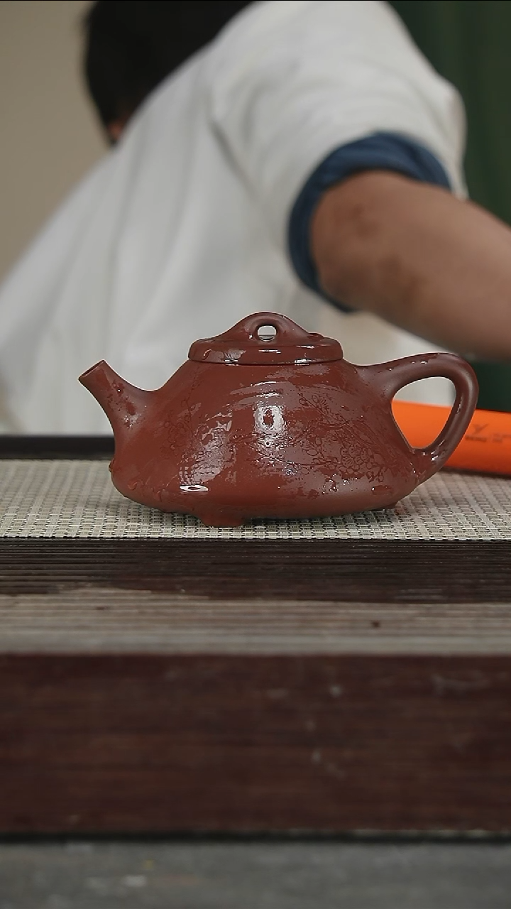 茶壶紫砂省大卢，带证350CC124号