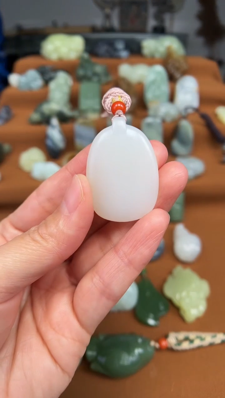 【闪购商品】和田玉颈饰未镶嵌平安牌