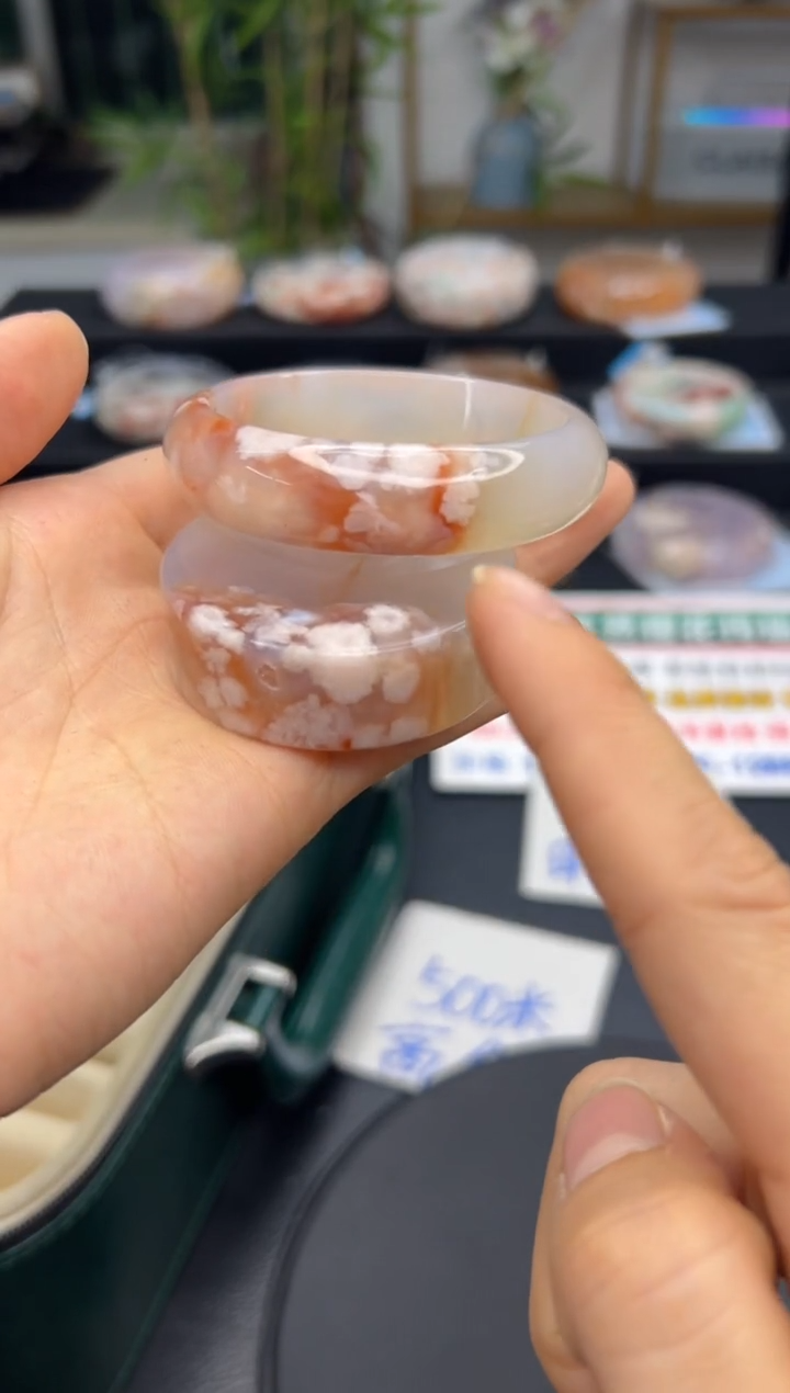 【闪购商品】石英质玉手镯未镶嵌A1424(52圈赠送镯心)