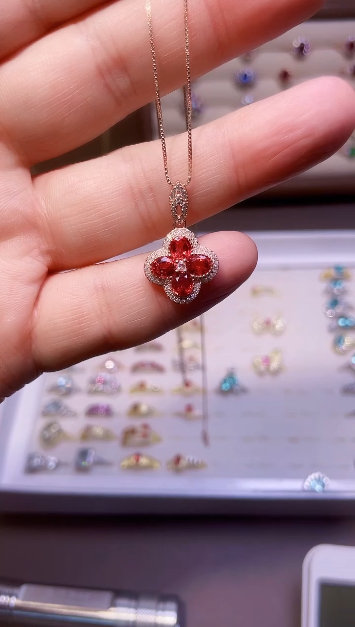 【闪购商品】彩色蓝宝石颈饰银S925镶嵌1