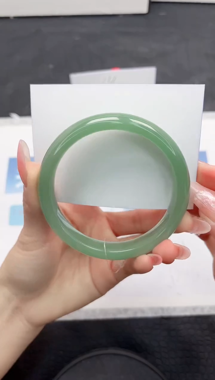 【闪购商品】石英质玉手镯未镶嵌143-62.5