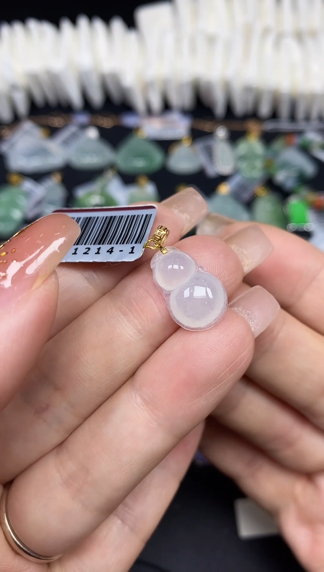 吊坠(不含链)18K金镶嵌翡翠葫芦18K金扣镶嵌@@CMT1214-1