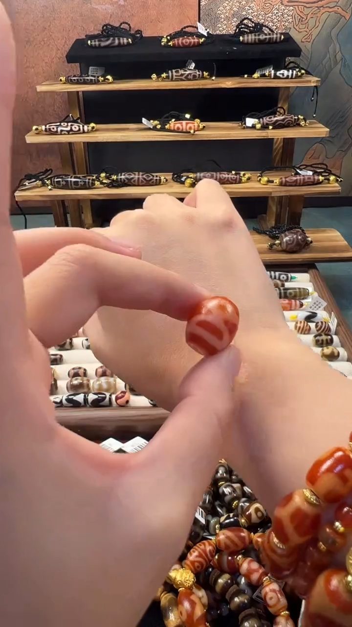 玛瑙/玉髓（覆膜）颈饰未镶嵌148.(微瑕)