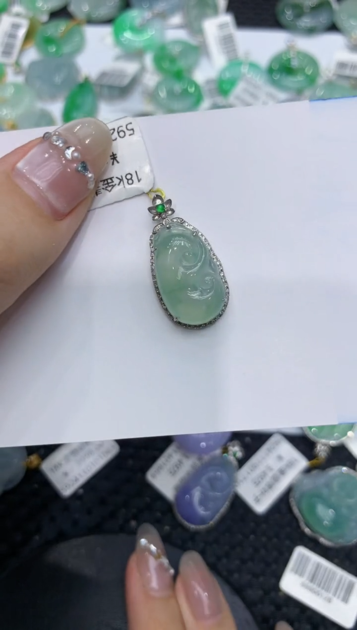 【闪购商品】翡翠颈饰18K金镶嵌222222222