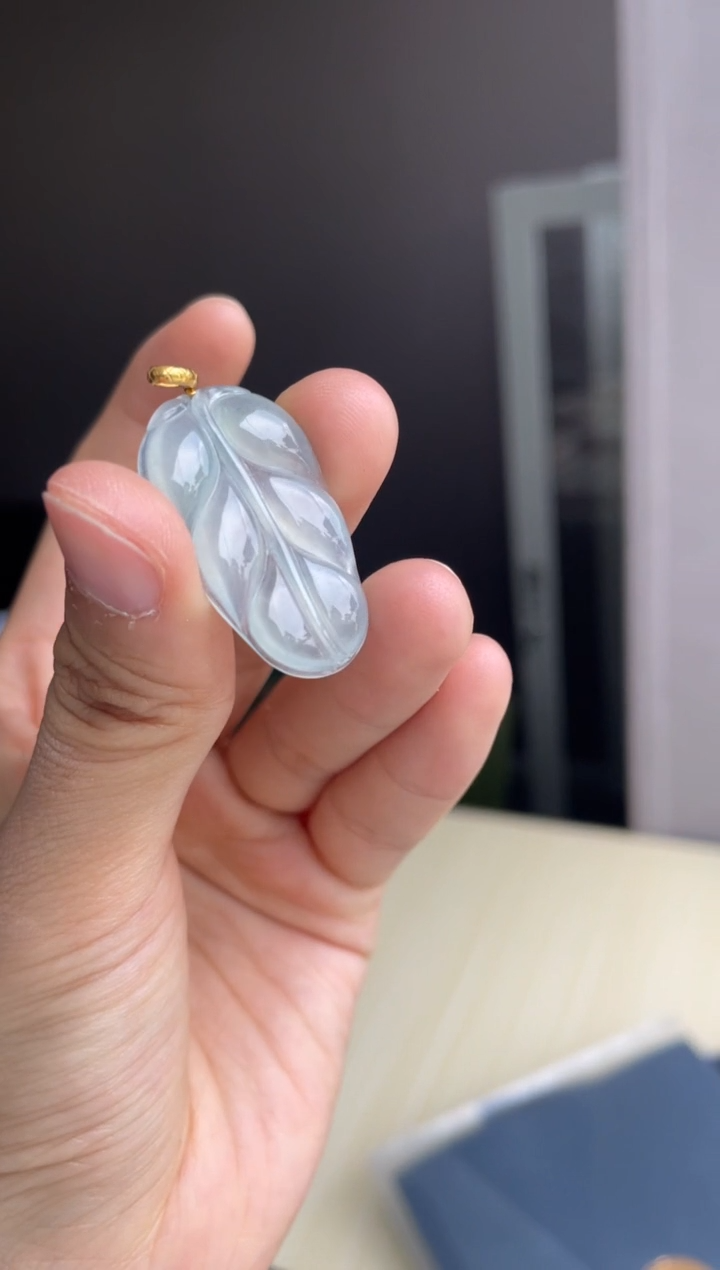 吊坠(不含链)18K金镶嵌翡翠天然缅甸A货翡翠多样性发其一