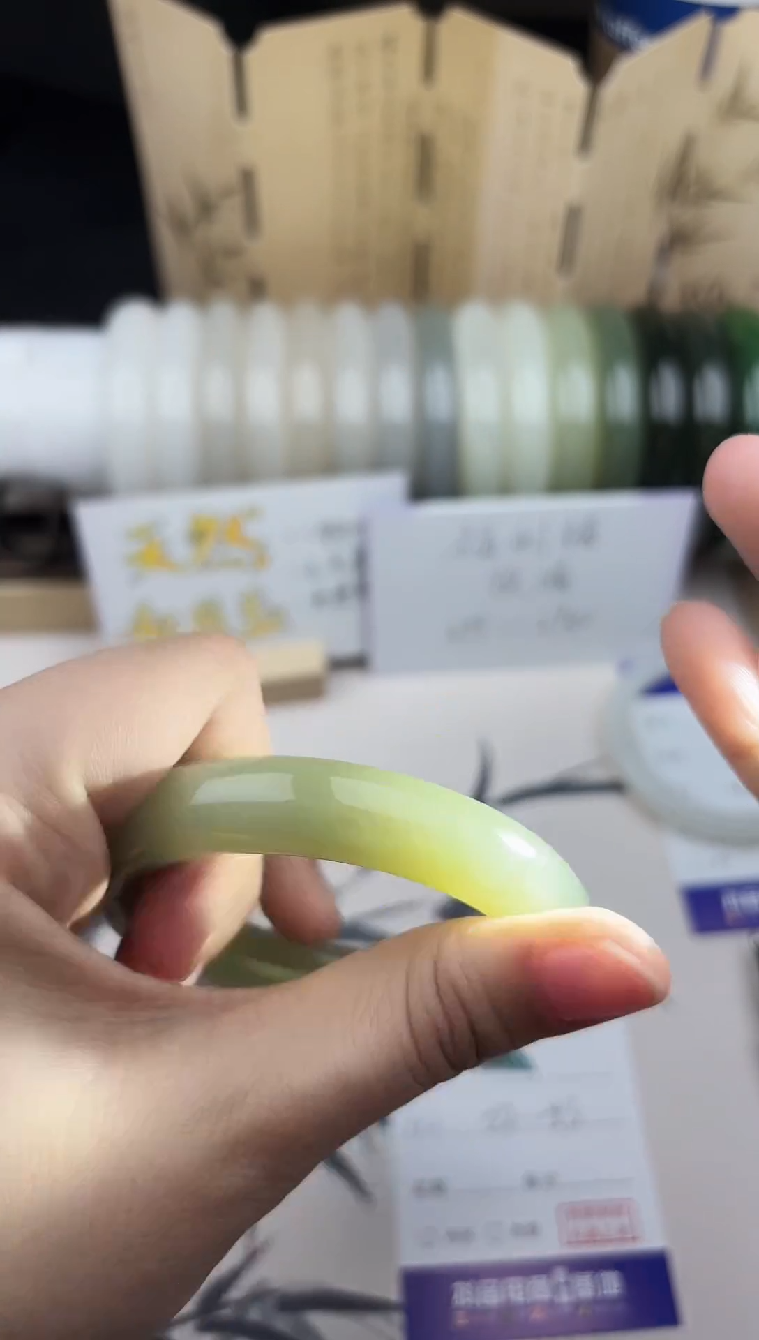 【闪购商品】和田玉手镯未镶嵌30