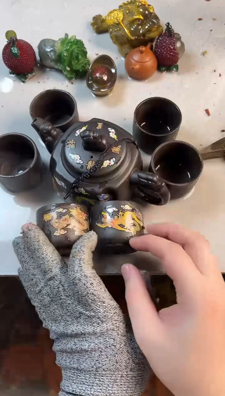 330毫升四方龙尊+6扳指杯+壶绳