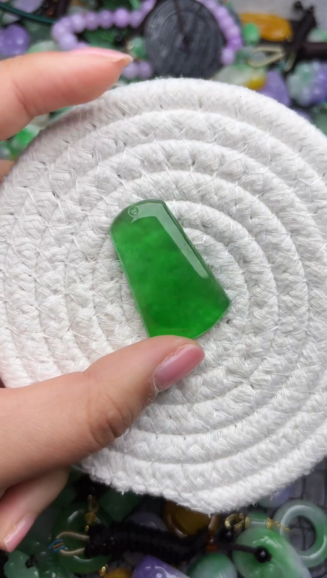 颈饰未镶嵌翡翠缅甸翡翠吊坠