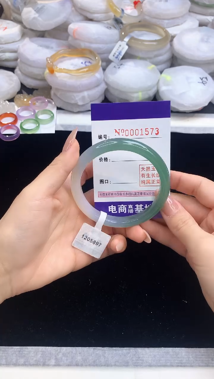 【闪购商品】玛瑙/玉髓手镯未镶嵌1573圈口58.8