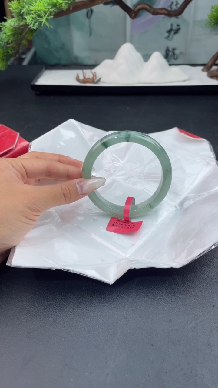 【闪购商品】翡翠手镯未镶嵌1翡翠手镯60-62