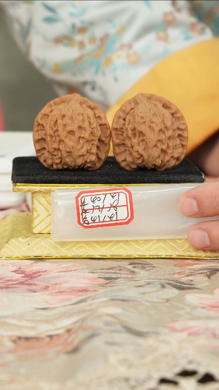 【闪购商品】文玩核桃把件非嫁接北京