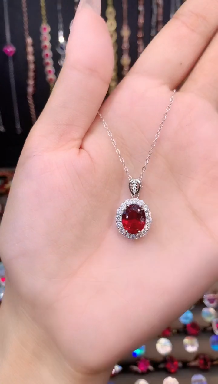 银S925镶嵌吊坠(赠链)红宝石银色810酒红