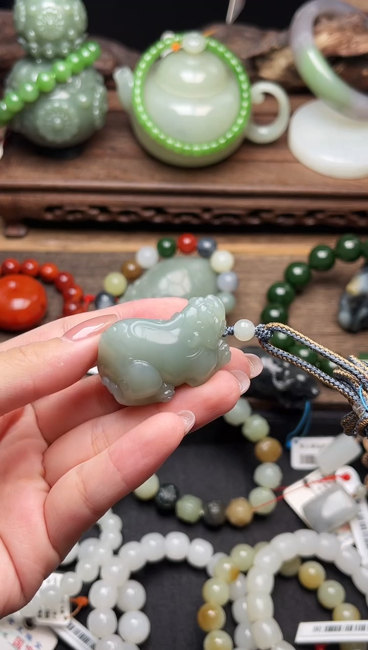 和田玉未镶嵌吊坠(不含链)吐拉牧场 貔貅9009617