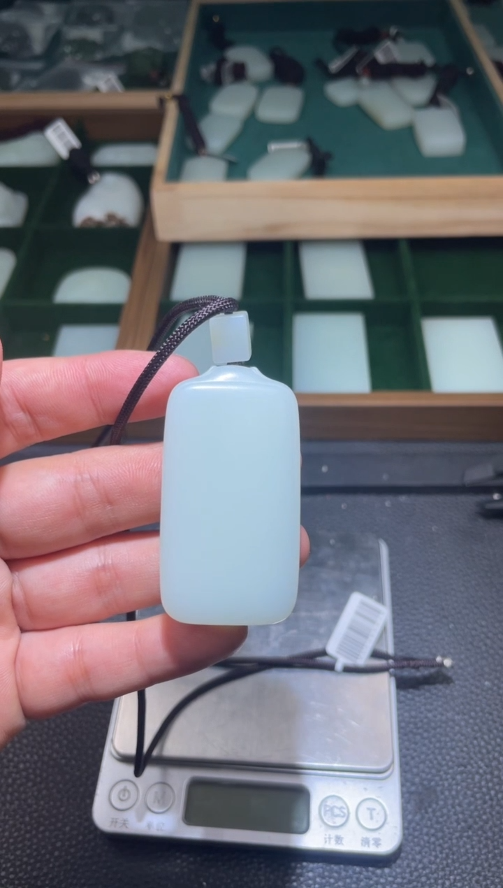 未镶嵌和田玉挂件挂件