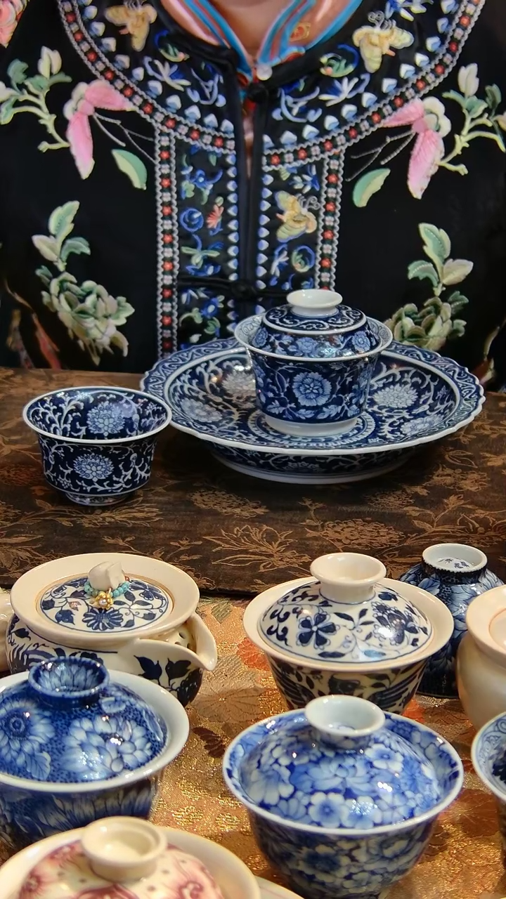 【闪购商品】茶具重工蓝底牡丹3件套