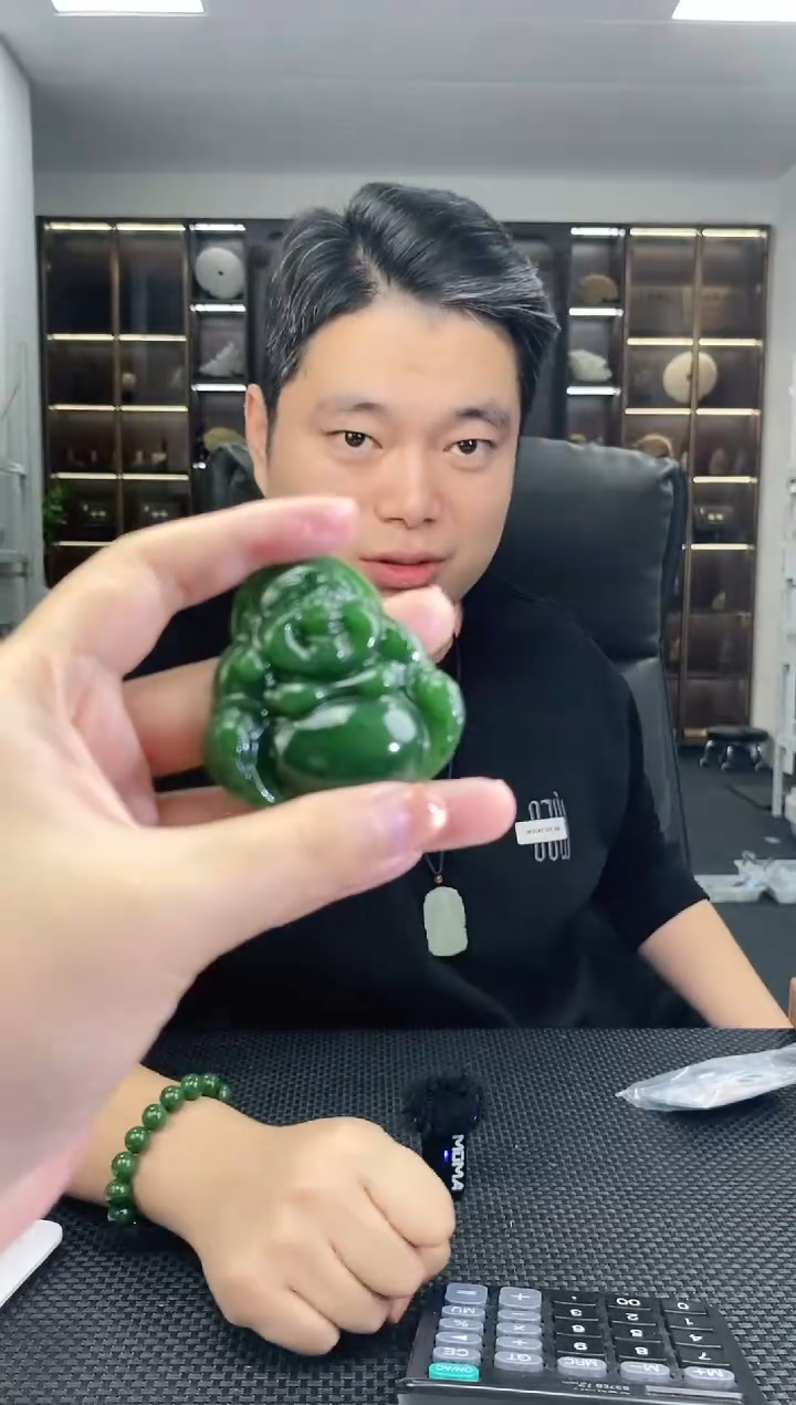 颈饰未镶嵌和田玉碧玉佛公吊坠