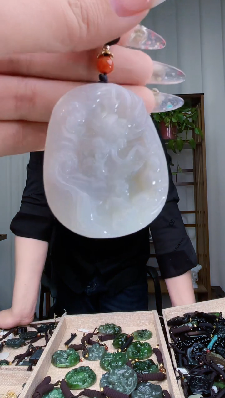 【闪购商品】和田玉挂件未镶嵌拍一发一，多样性发货！