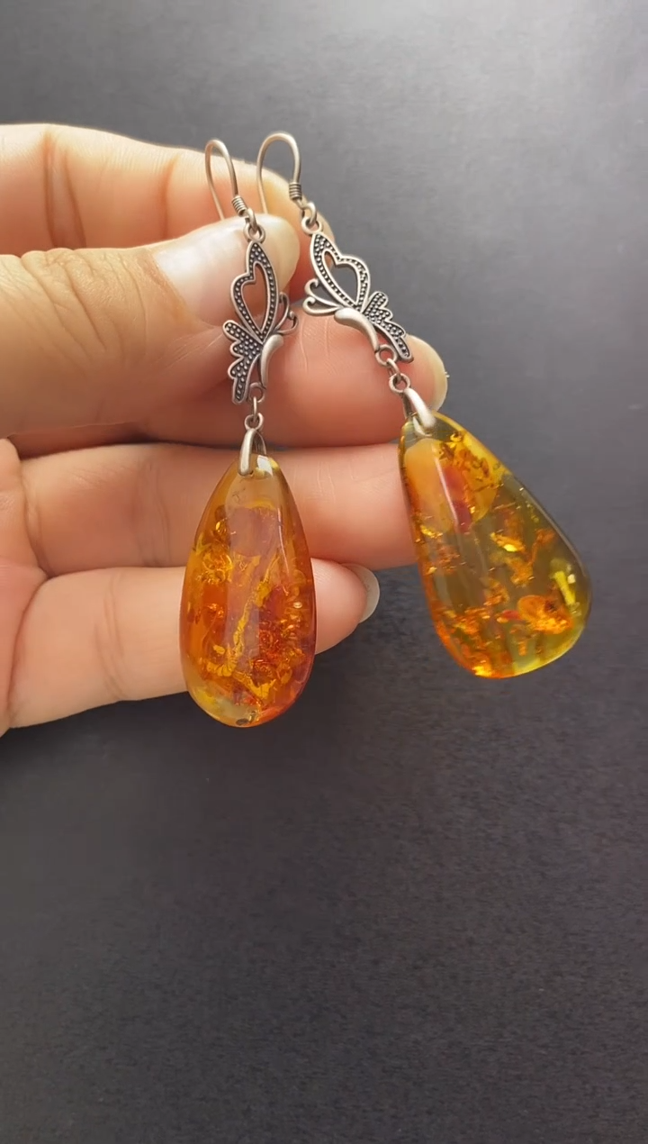 裸石琥珀未镶嵌耳坠