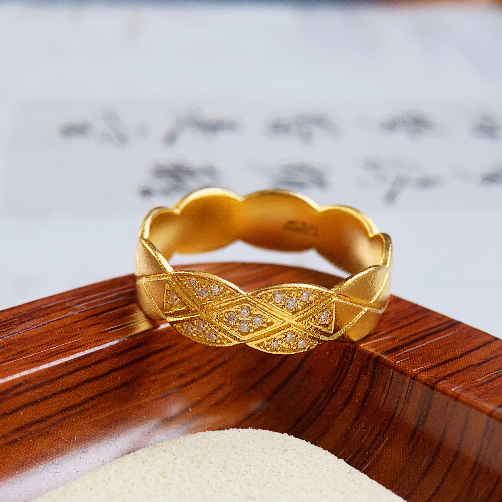 足金999 古法工艺菱格（钻）黄金戒指精致时尚情人节礼物