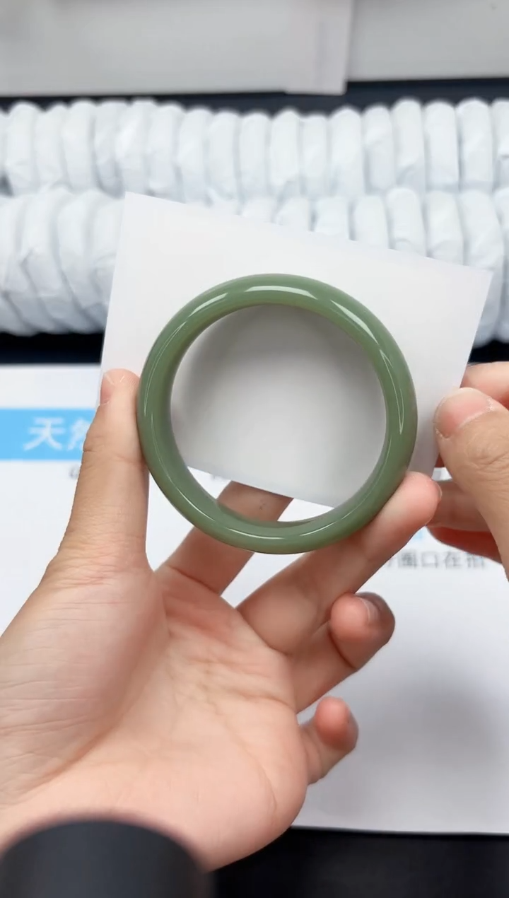 【闪购商品】石英质玉手镯未镶嵌96-55