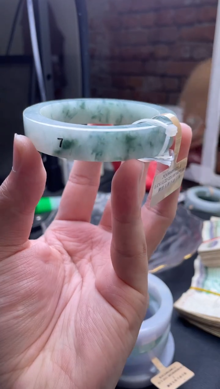 【闪购商品】定制翡翠手镯未镶嵌发一件/DDI01701