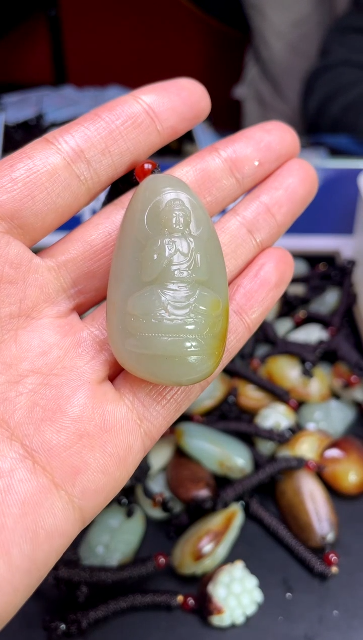【闪购商品】和田玉颈饰未镶嵌123