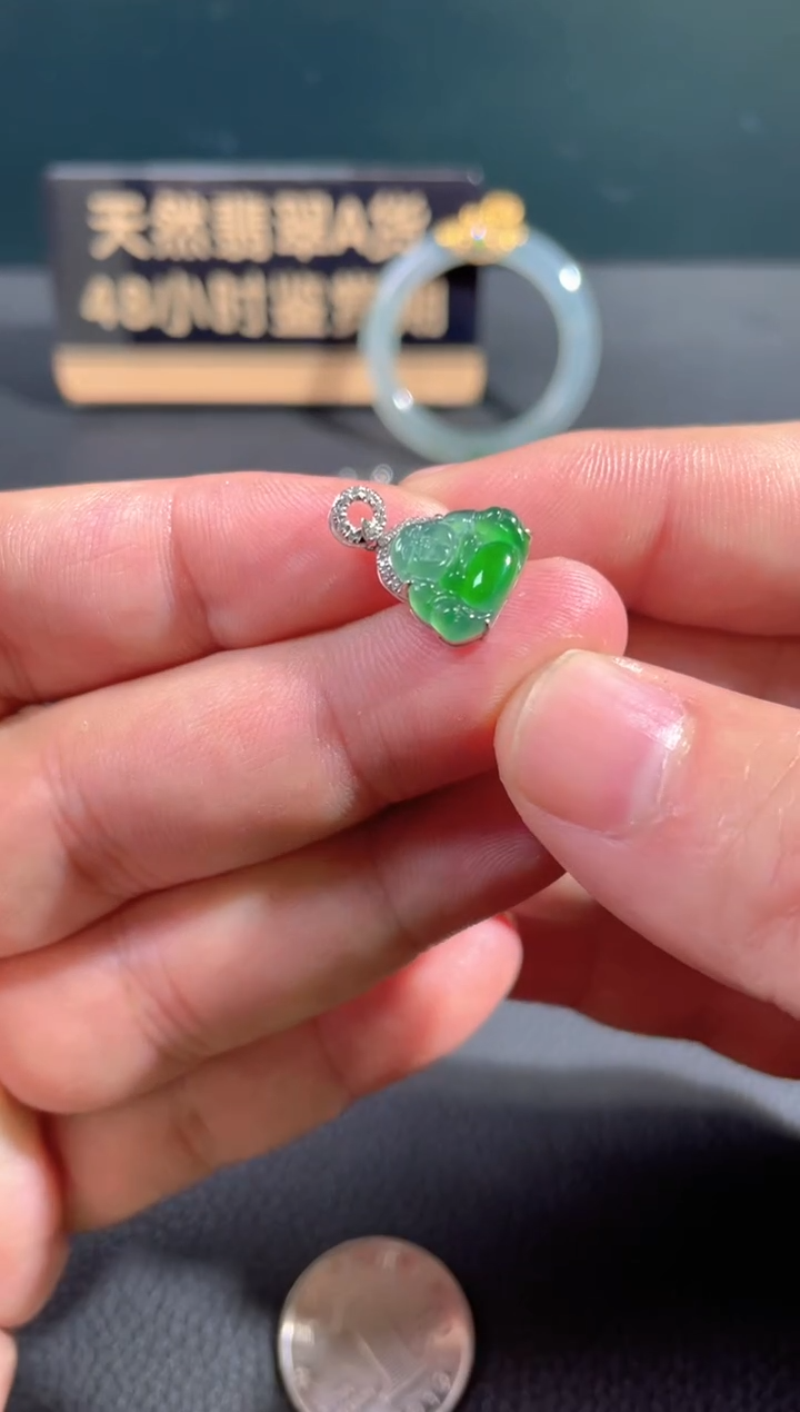 【闪购商品】翡翠颈饰18K金镶嵌翡翠