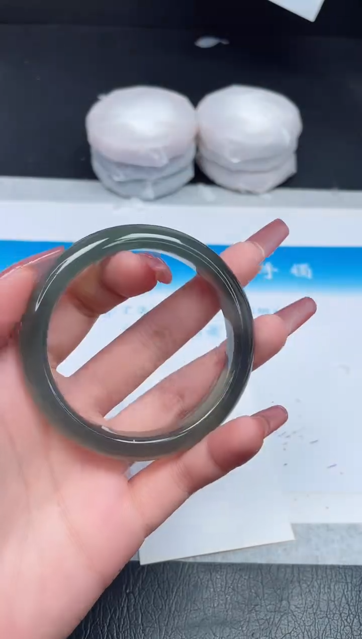 【闪购商品】石英质玉手镯未镶嵌881-55