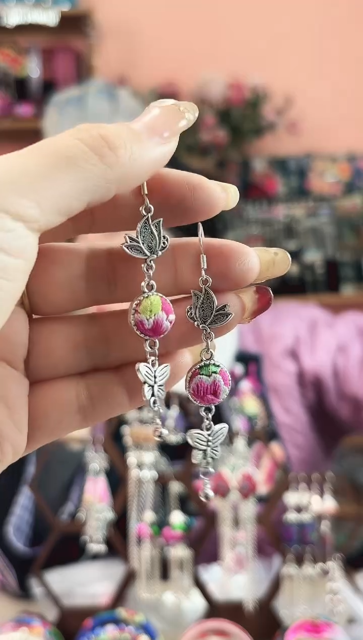 艺枝独绣手工饰品590