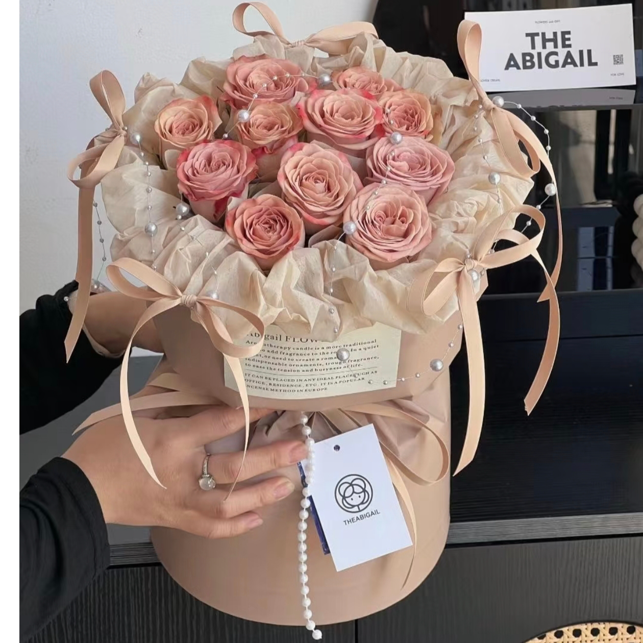 送给TA山海藏爱意｛卡布奇诺玫瑰芭蕾风花束鲜花｝见面生日花送女友爱人闺蜜
