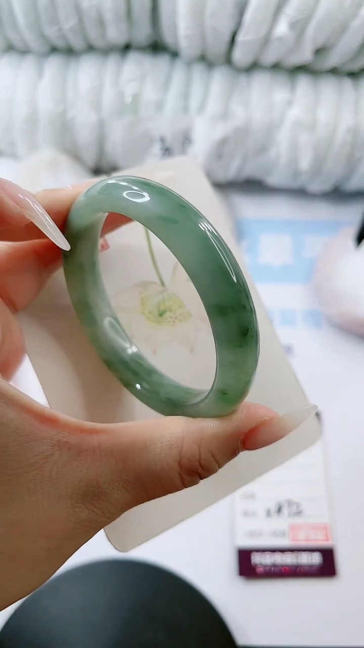 【闪购商品】石英质玉手镯未镶嵌多样性发货V432