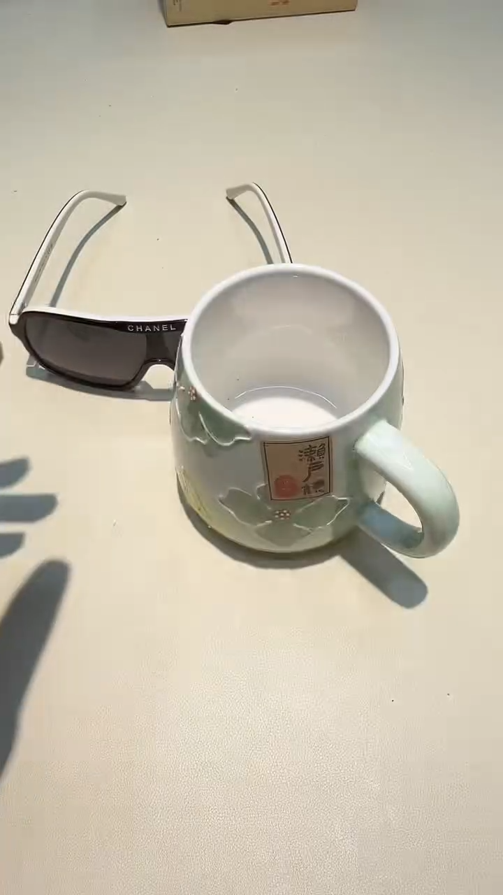 瓷片如图所示AAAAAAAAAAA831