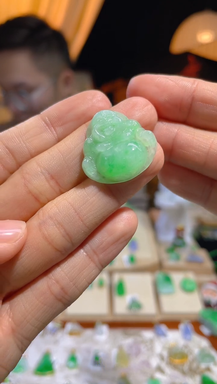 【闪购商品】翡翠颈饰未镶嵌假一赔三