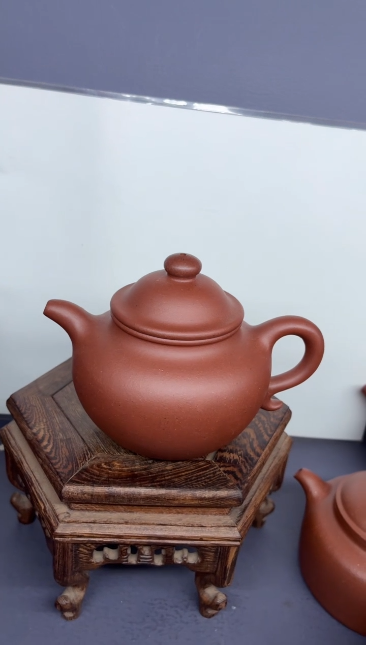 茶壶紫砂底槽清 莲子