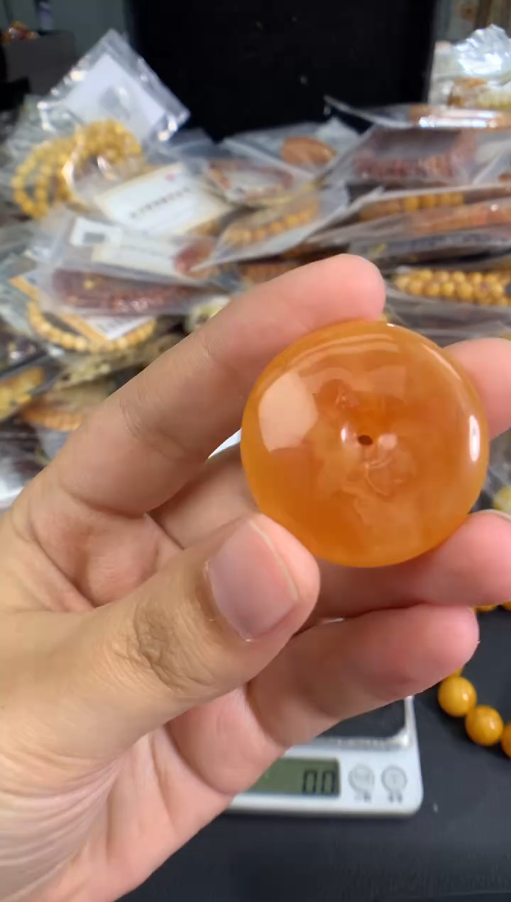 蜜蜡未镶嵌珠宝奇石1