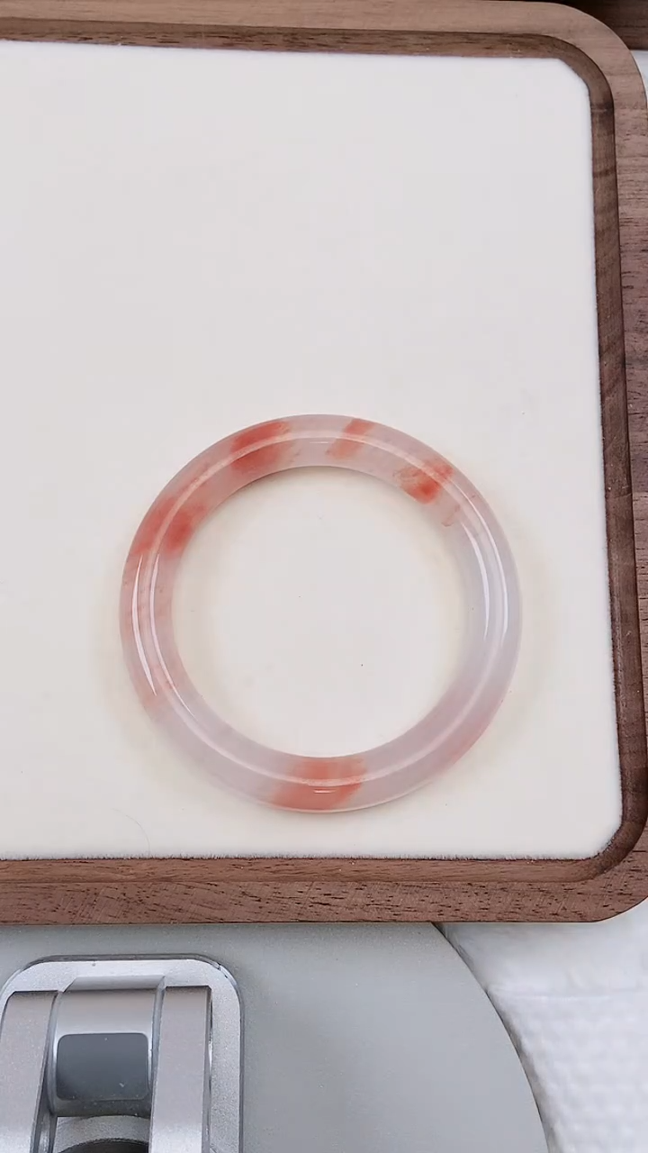 【闪购商品】石英质玉手镯未镶嵌波波熊不要超