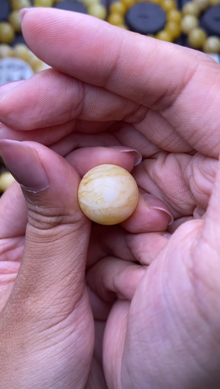 裸石琥珀未镶嵌大小姐珠宝89