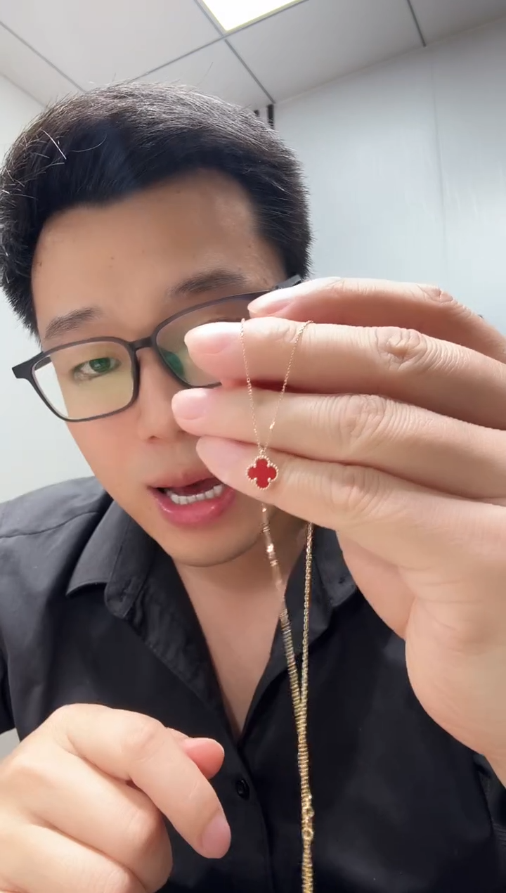 18K金镶嵌套链玛瑙/玉髓甜*包红色k黄，9.5mm四叶草套链 