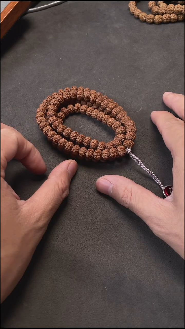 吊坠金刚菩提W-D1定制级纯血老树王小金刚菩提108长串（9mm+)