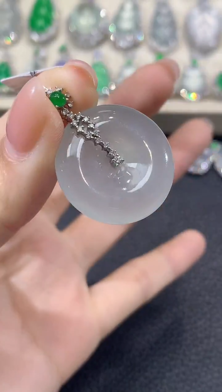 吊坠(不含链)18K金镶嵌翡翠C21翡翠