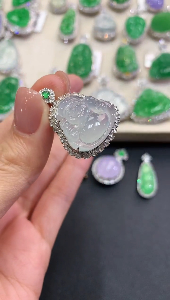 【闪购商品】翡翠吊坠(不含链)18K金镶嵌q70